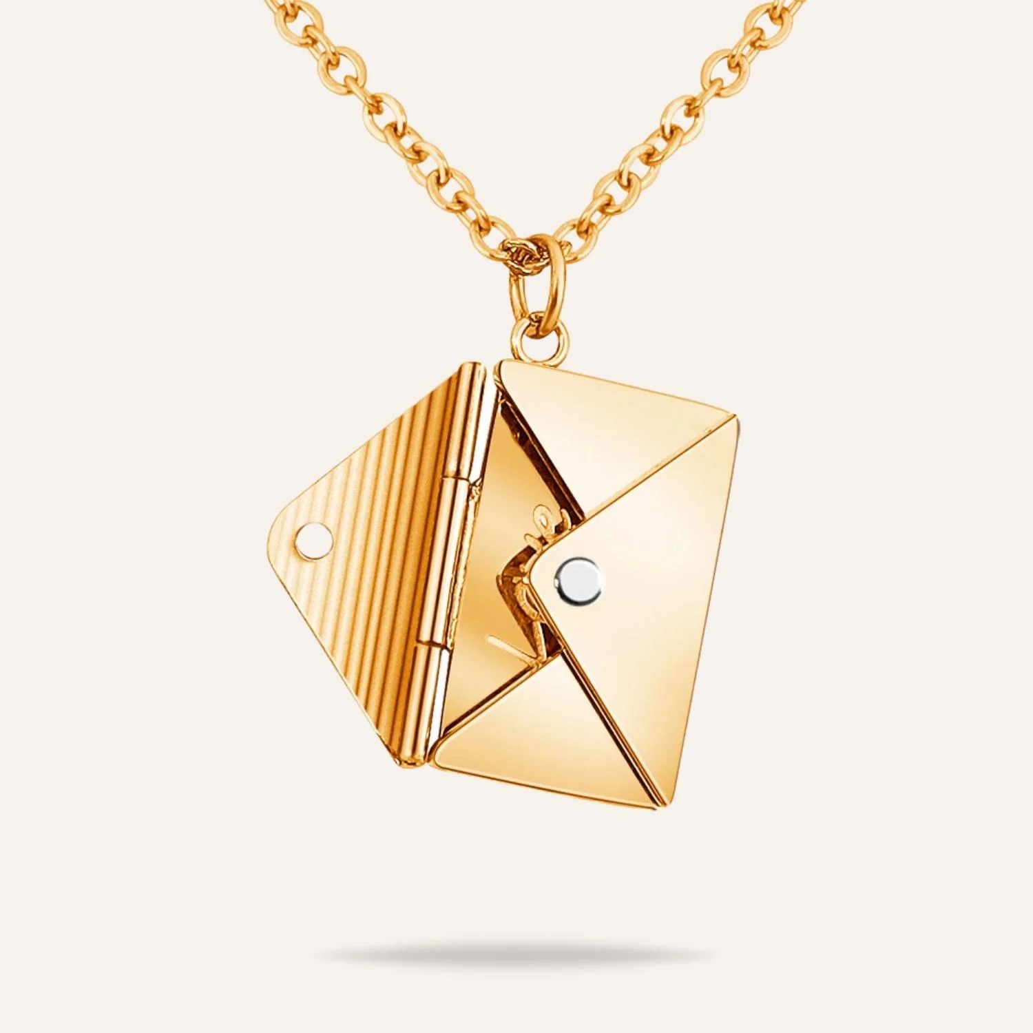 Collier Enveloppe à Message Secret – Un “Je t’aime” à porter sur soi